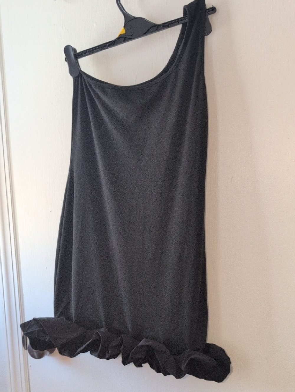 Black One-Shoulder Ruffle-Hem Dress - Picture 2 of 4